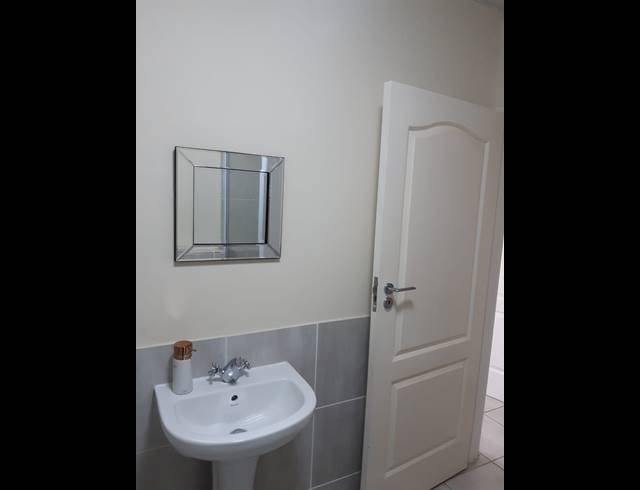 2.5 BEDROOM APARTMENT FOR SALE IN CHASEDENE